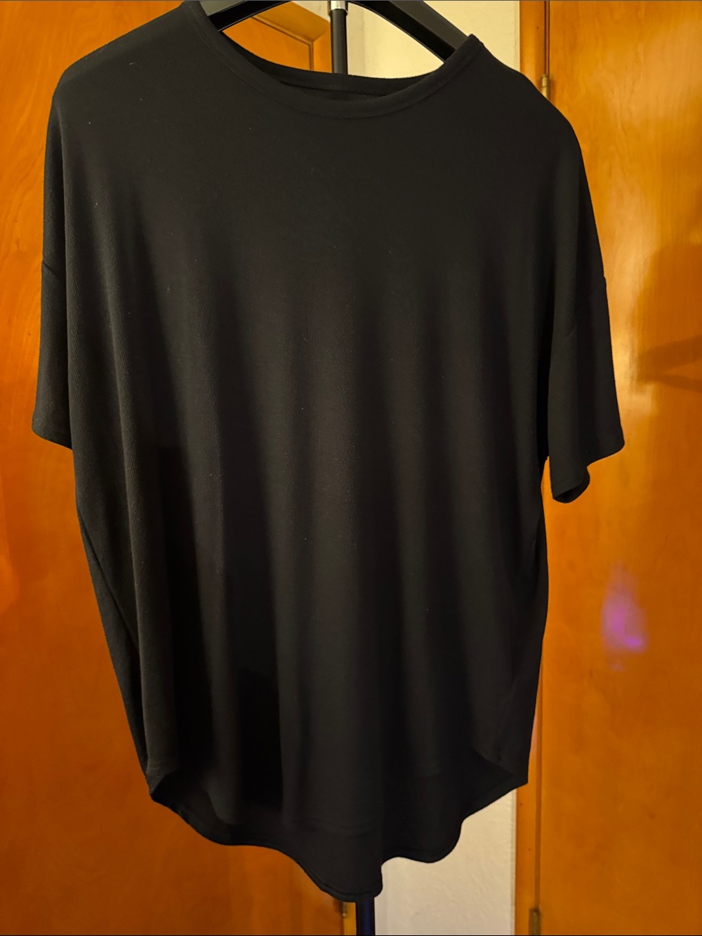 Women’s basketball Oversized Black Crewneck Short Sleeve Shirt